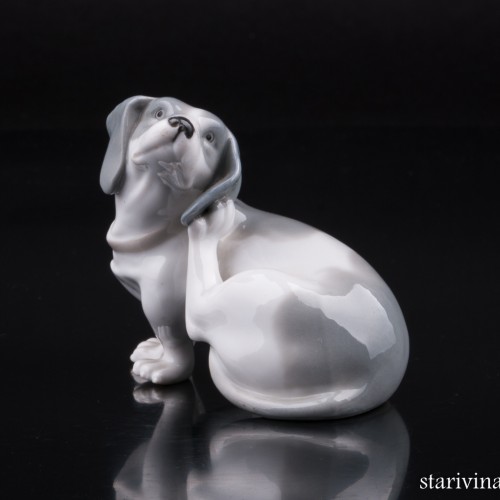 Такса чешет ухо, Metzler & Ortloff, Германия, 1890-45 гг