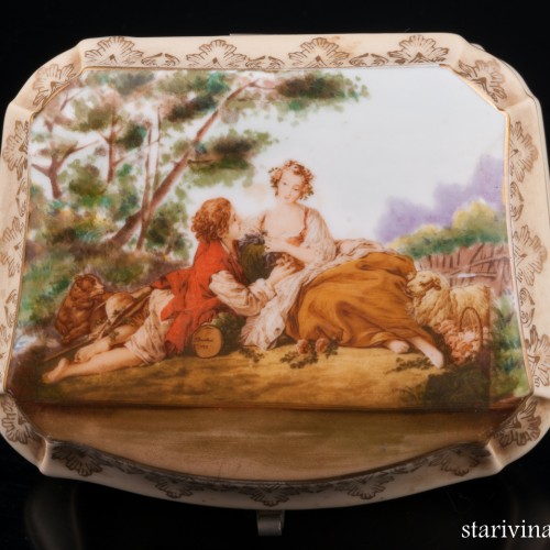 Шкатулка Охотник и пастушка, кремовая, Германия, пер. пол. 20 в