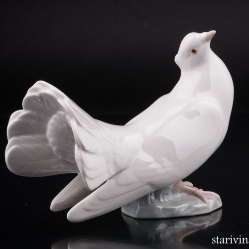 Голубка, Lladro, Испания