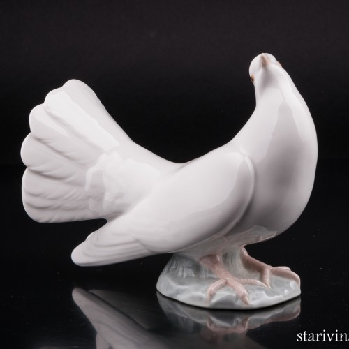 Голубка, Lladro, Испания