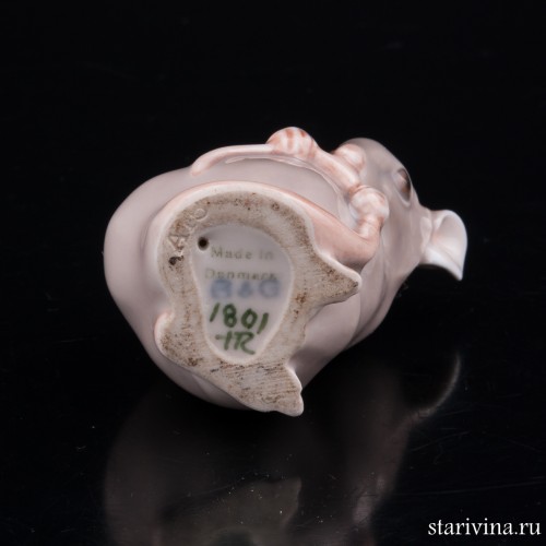 Мышь, держащая хвост, Bing & Grondahl, Дания