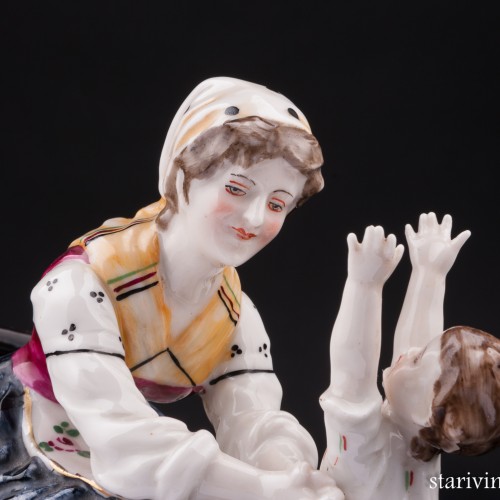 Женщина с ребенком, Ackermann & Fritze, Германия, 1908-51 гг