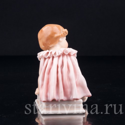 Девочка на книжке, Karl Ens, Германия, 1920-30 гг