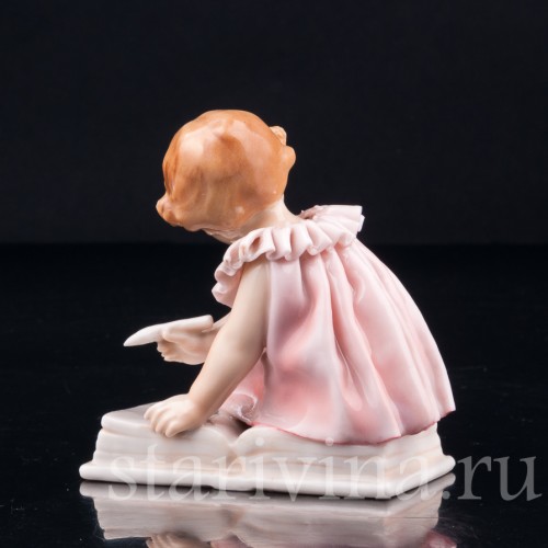 Девочка на книжке, Karl Ens, Германия, 1920-30 гг