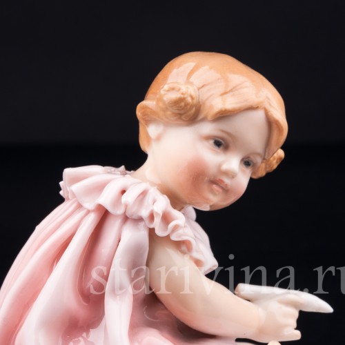 Девочка на книжке, Karl Ens, Германия, 1920-30 гг