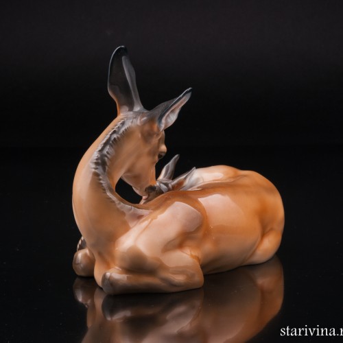 Фарфоровая статуэтка Олениха с олененком, Eschenbach, Германия, 1930-50 гг.