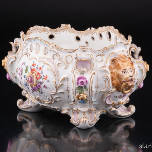 Фруктовница с головами львов, Германия, 19 в