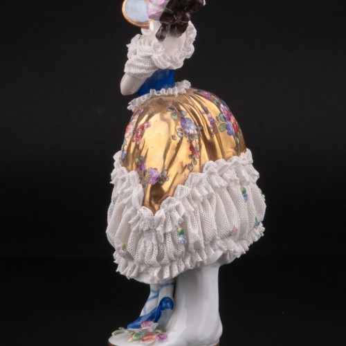 Девушка с зеркалом в золотом платье, кружевная, Volkstedt, Германия, до 1935 г