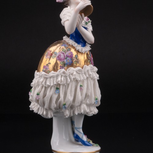 Девушка с зеркалом в золотом платье, кружевная, Volkstedt, Германия, до 1935 г