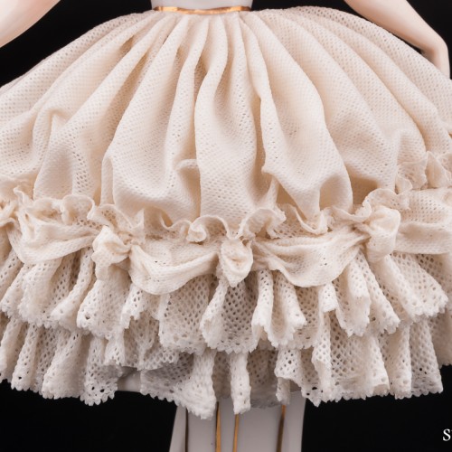 Балерина в белом платье, кружевная, Rudolf Kammer, Германия, 1940-50 гг