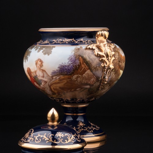 Ваза с крышкой, Limoges, Франция