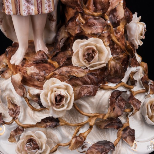 Подсвечник, девушка и Амур собирают розы, Германия, 19 в