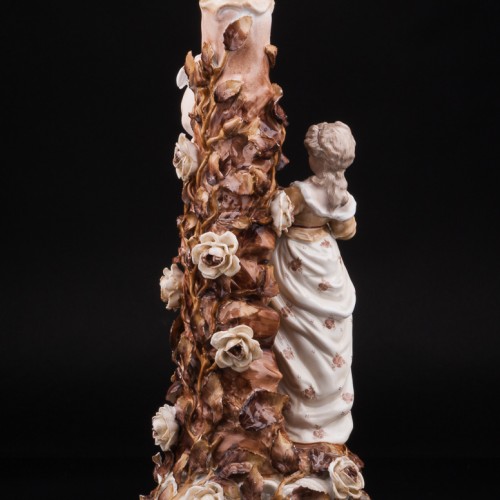 Подсвечник, девушка и Амур собирают розы, Германия, 19 в