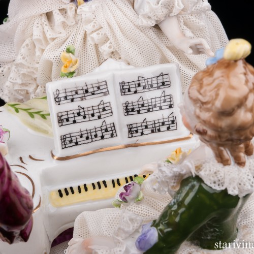 Группа у рояля, кружевная, Дрезден, Германия, сер. 20 в