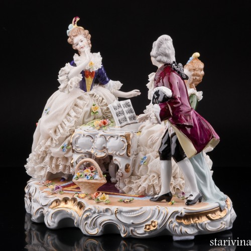 Группа у рояля, кружевная, Дрезден, Германия, сер. 20 в