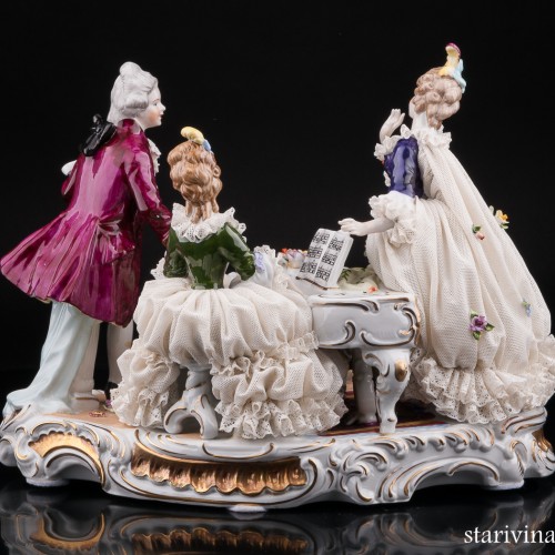 Группа у рояля, кружевная, Дрезден, Германия, сер. 20 в