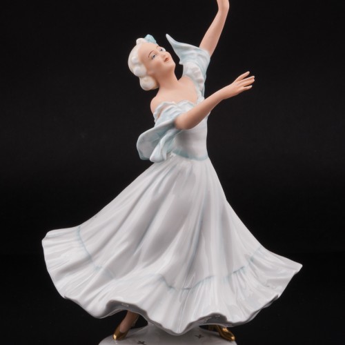 Танцующая девушка, Unterweissbach, Германия, 1940-62 гг