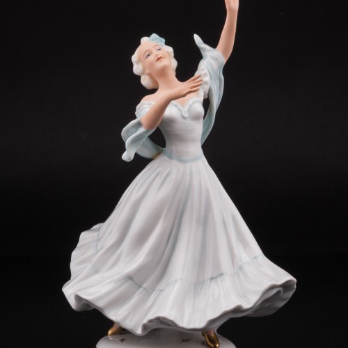 Танцующая девушка, Unterweissbach, Германия, 1940-62 гг