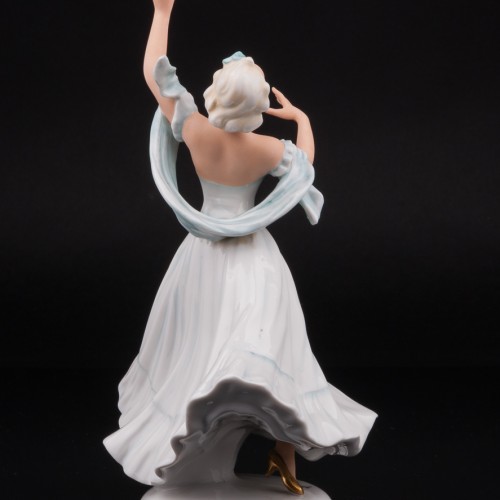 Танцующая девушка, Unterweissbach, Германия, 1940-62 гг