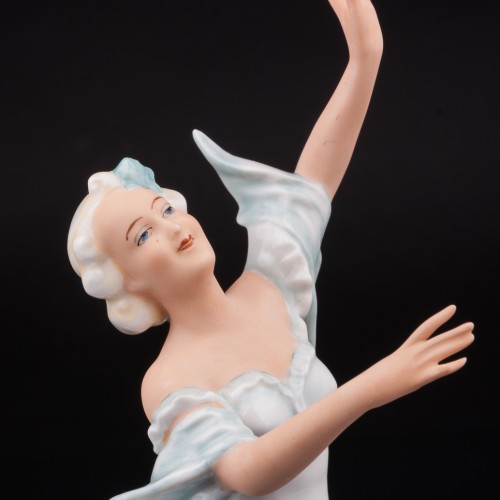 Танцующая девушка, Unterweissbach, Германия, 1940-62 гг