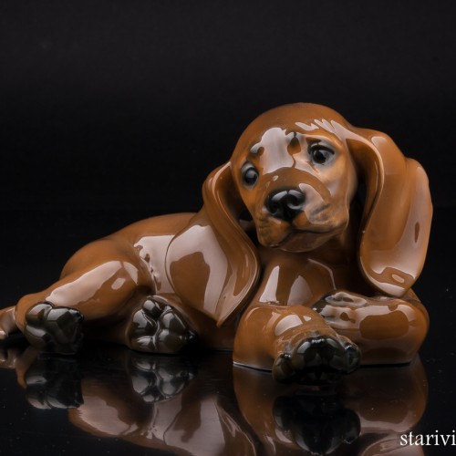 Лежащий щенок таксы, Rosenthal, Германия, 1960 гг