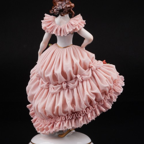 Девушка в розовом платье, кружевная, Muller & Co, Германия, 1907-49 гг