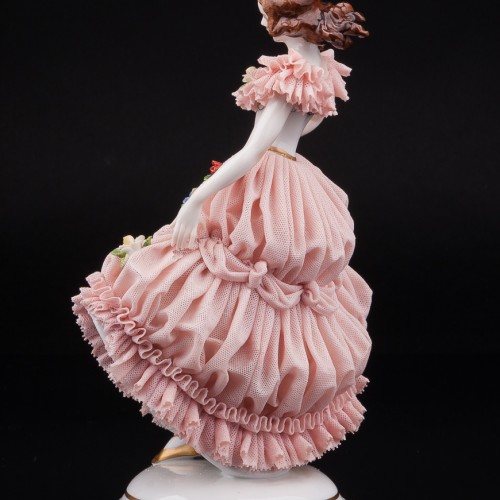 Девушка в розовом платье, кружевная, Muller & Co, Германия, 1907-49 гг