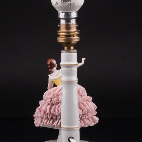 Лампа девушка в розовом платье, кружевная, Muller & Co, Германия, 1907-52 гг