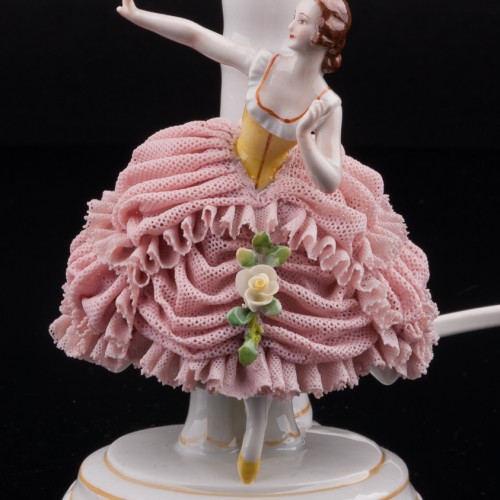 Лампа девушка в розовом платье, кружевная, Muller & Co, Германия, 1907-52 гг