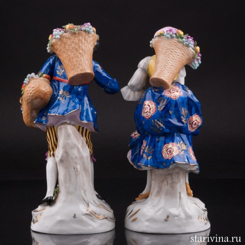 Пара с корзинами фруктов, Sitzendorf, Германия, пер. пол. 20 в