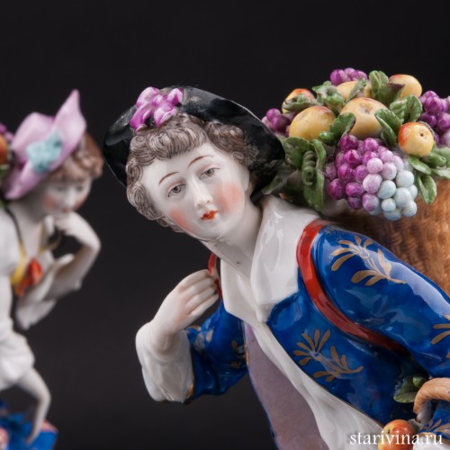 Пара с корзинами фруктов, Sitzendorf, Германия, пер. пол. 20 в