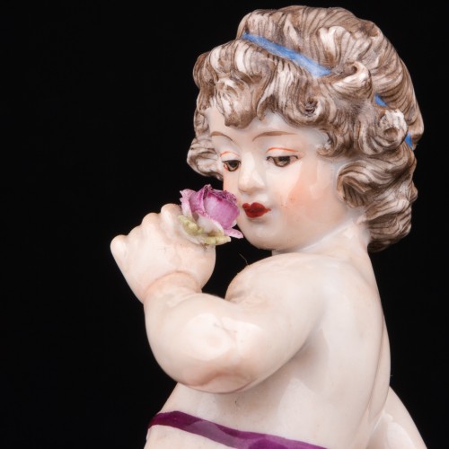 Путти с цветком, Дрезден, Германия, кон. 19 в