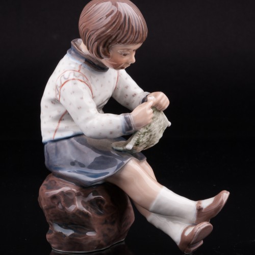 Вяжущая девочка, Dahl Jensen, Дания