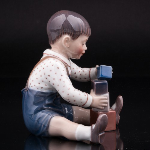 Мальчик играющий с кубиками, Dahl Jensen, Дания