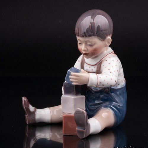 Мальчик играющий с кубиками, Dahl Jensen, Дания