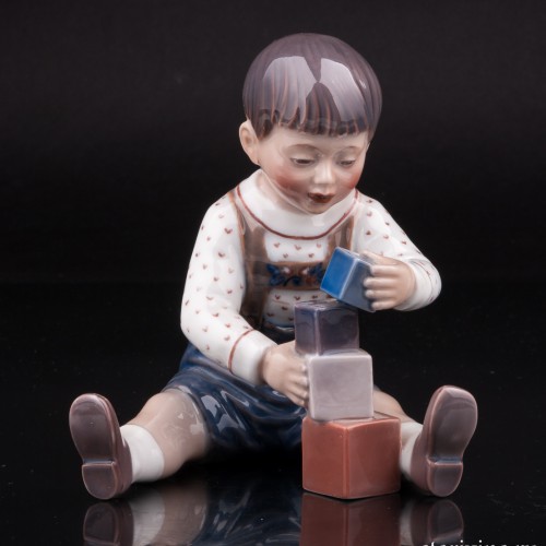 Мальчик играющий с кубиками, Dahl Jensen, Дания