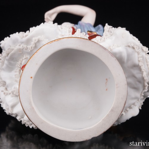 Балерина в красном платье, кружевная, Volkstedt, Германия, до 1935 г