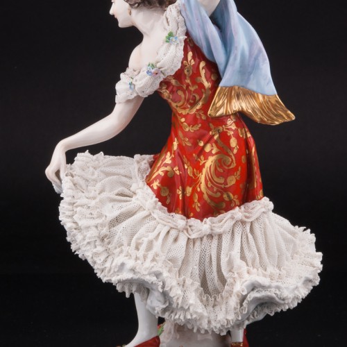 Балерина в красном платье, кружевная, Volkstedt, Германия, до 1935 г