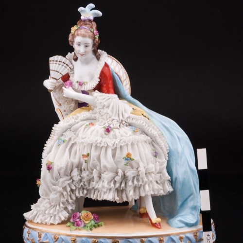 Девушка с веером на стуле, кружевная, E. A. Muller, Германия, кон. 19 - нач. 20 вв