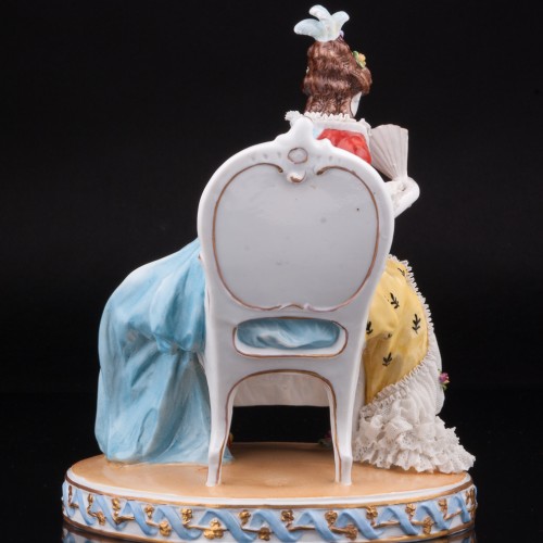 Девушка с веером на стуле, кружевная, E. A. Muller, Германия, кон. 19 - нач. 20 вв