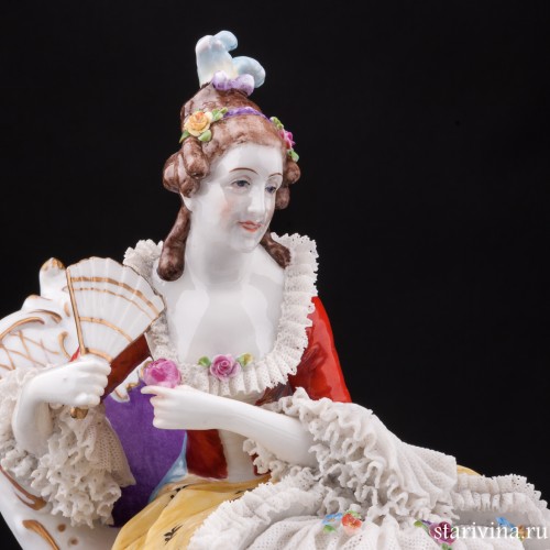 Девушка с веером на стуле, кружевная, E. A. Muller, Германия, кон. 19 - нач. 20 вв