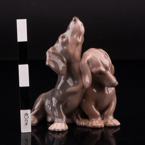 Две таксы, Bing & Grondahl, Дания