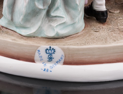 "За стаканчиком вина", композиция, Sitzendorf, Германия