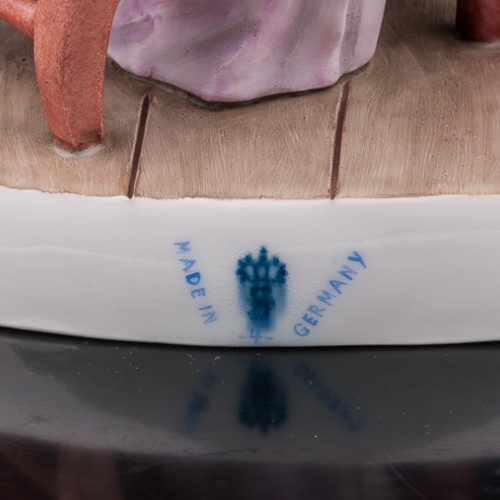 У цирюльника, композиция, Sitzendorf, Германия