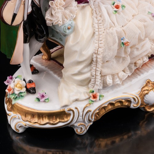 Пара с книжкой и скрипкой, кружевная, Unterweissbach, Германия, 1960 гг