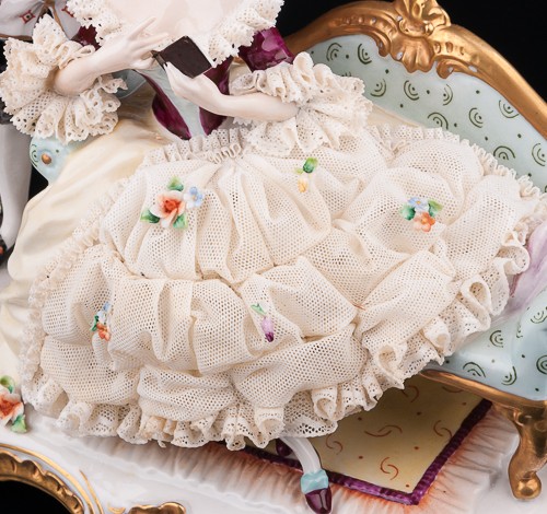 Пара с книжкой и скрипкой, кружевная, Unterweissbach, Германия, 1960 гг