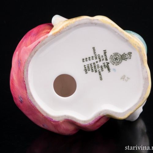 Снова дома, девочка с собакой, Royal Doulton, Великобритания, 1955 г