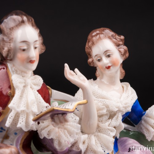 Пара за чтением, кружевная, Volkstedt, Германия, вт. пол. 20 в