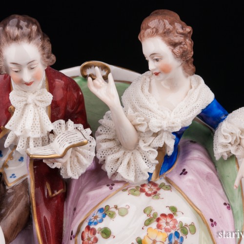 Пара за чтением, кружевная, Volkstedt, Германия, вт. пол. 20 в