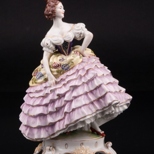 Девушка в розовом платье, Ludwigsburg, Германия, 1900 гг